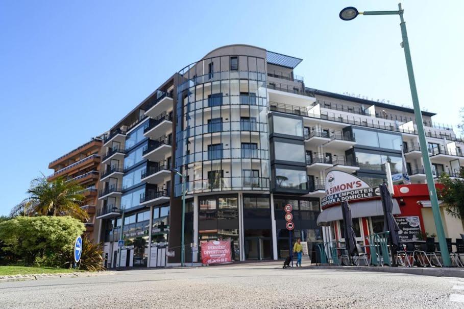 Appartement Tout Equipe Centre Ville Menton Luaran gambar
